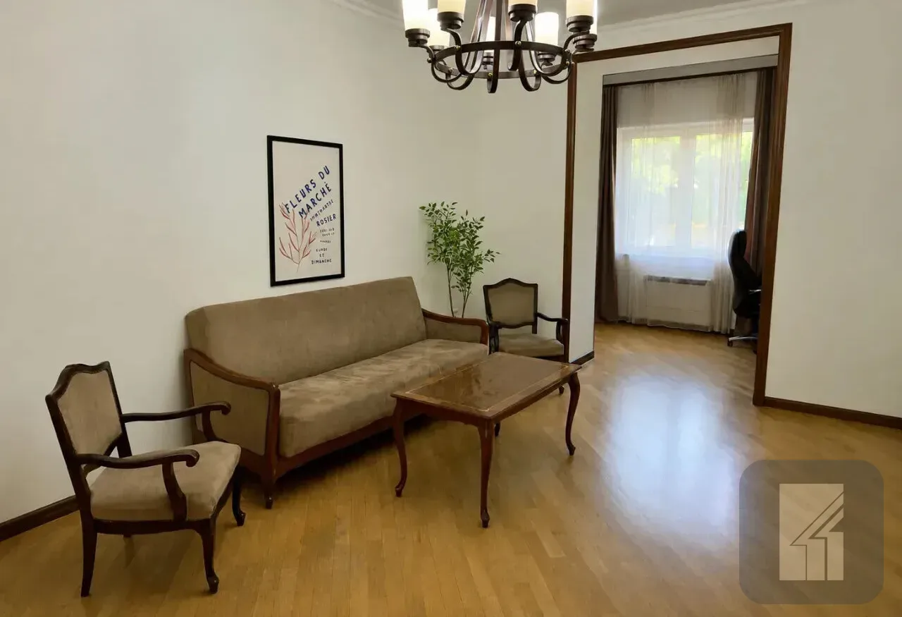 3 bedroom apartment on Kievyan Street in Arabkir, 83 m2, 2/5 floor, high ceilings, stone building — TANIQ Invest Group